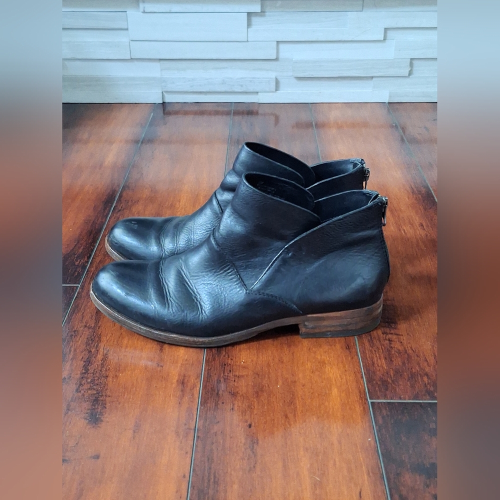 Kork-Ease Ryder Ankle Bootie Women's Size 9 Soft Black Leather